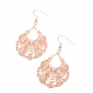 Frilly Finesse - Gold